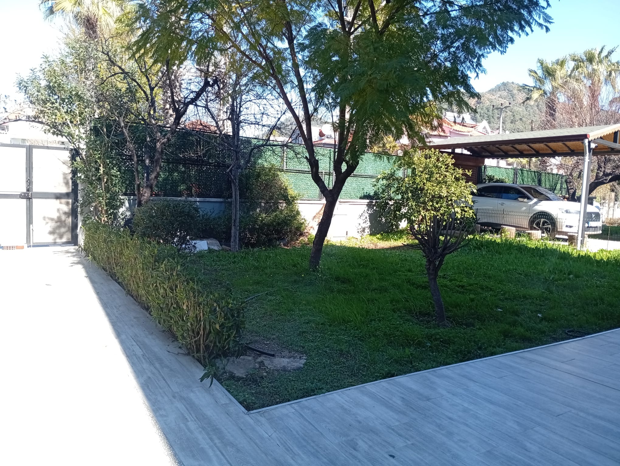 MARMARİSİN  VİLLALAR BÖLGESİ ÇAMDİBİ MAHALLESİNDE KIRALIK 5+1 MÜSTAKİL BOŞ VILLA